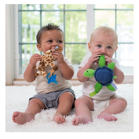 BUY 1 GET 1 FREE Dr. Brown's Lovey Giraffe with pacifier attached. - Picture 5 of 5